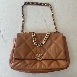 Quilted Shiny Double C Maxi Bag